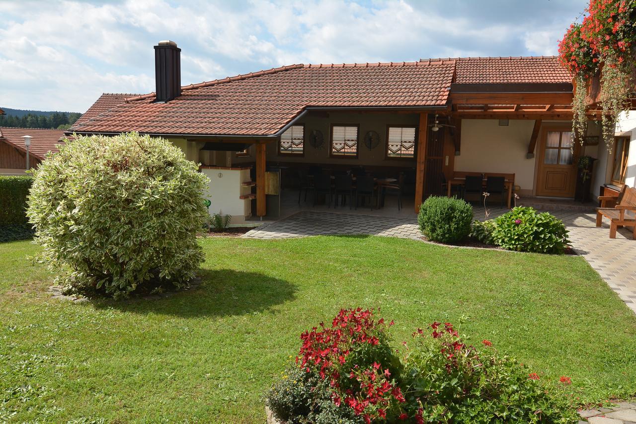 Pension Weiss Hohenwarth ภายนอก รูปภาพ