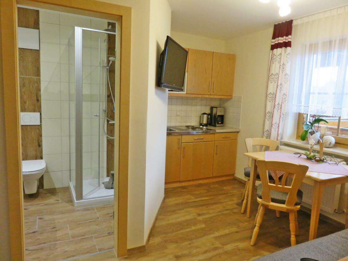 Pension Weiss Hohenwarth ภายนอก รูปภาพ
